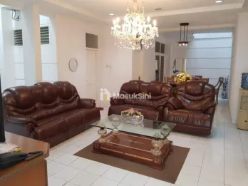 Dijual Rumah SHM di Pondok Indah Alam Segar, Jakarta Selatan