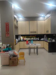 Dijual Villa 2 Tingkat di Komplek Cemara Asri Jalan Bangau - Medan