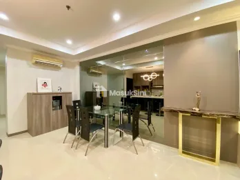 Disewakan Apartemen Gading Resort, Full Furnished, Bagus, di MOI