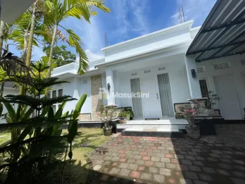 For Sale: Beautiful 3-Bedroom Villa with Jungle View in Lovina, Bali