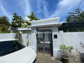 For Sale: Beautiful 3-Bedroom Villa with Jungle View in Lovina, Bali