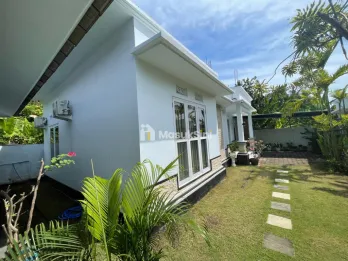 For Sale: Beautiful 3-Bedroom Villa with Jungle View in Lovina, Bali