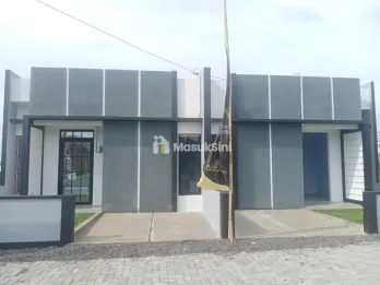 HUNIAN MODERN ELEGAN DENGKOL SINGOSARI