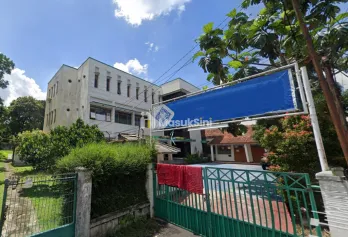 Jual Gedung Bekas Sekolah di Jalan Tubagus Ismail Bandung