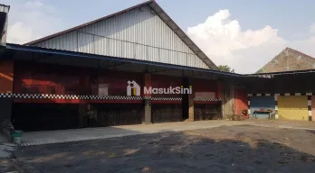 Jual Gudang dan Tempat Usaha di Jalan Kedondong Magetan Shm