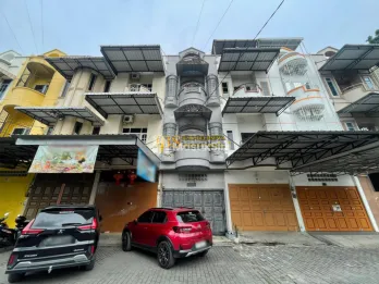 Jual Ruko Siap Huni (Dalam Komplek) di Komplek