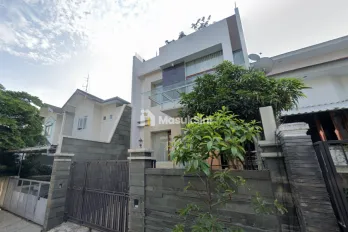 Jual Rumah 2 Lantai Siap Huni di Setra Duta Cemara Kota Cimahi