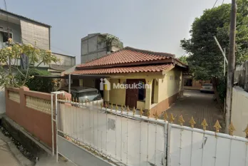 Jual Rumah Bagus Luas di Jalan Haji Amsar Kota Jakarta Selatan