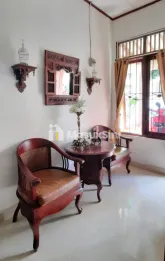 Jual Rumah Bagus Luas di Jalan Haji Amsar Kota Jakarta Selatan