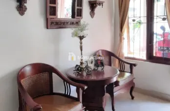 Jual Rumah Bagus Luas di Jalan Haji Amsar Kota Jakarta Selatan