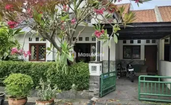 Jual Rumah Bagus Siap Dihuni di Jalan Babatan Pratama Surabaya