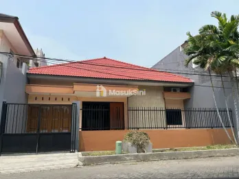 Jual Rumah Bagus Siap Dihuni di Manyar Tirtomoyo Surabaya