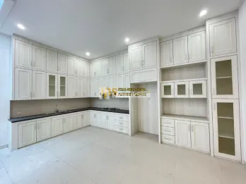 Jual Rumah Baru Fully Furnished di Komplek Cemara Asri Jalan Azalea 2