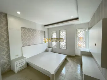 Jual Rumah Baru Fully Furnished di Komplek Cemara Asri Jalan Azalea 2