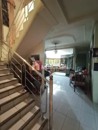 Jual Rumah BU Strategis posisi Hoek Antapani Bandung.