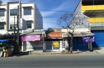 Jual Rumah Cocok Untuk Usaha di Barata Jaya Surabaya Strategis