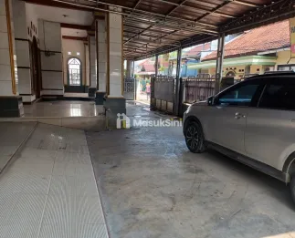 Jual Rumah + Kontrakan Strategis Dekat Stasiun Cibitung Bekasi KPR atau Cas