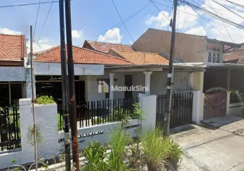 Jual Rumah Lama Siap Dihuni di Jalan Barata Jaya