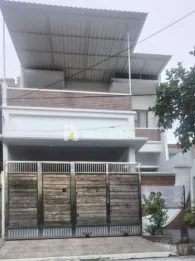 Jual Rumah Minimalis 2 Lantai di Area Barata Jaya Gubeng Surabaya