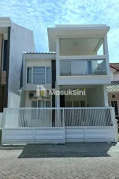 Jual Rumah Murah 2 Lantai di Taman Mutiara Pakuwon City Surabaya