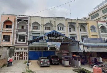 Ruko Tiga Lantai Luas Strategis di Daerah Tanah 600 Medan