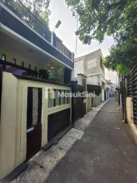 Rumah 2 Lantai di Kontrakan Strategis Wilayah Matraman Jakarta Timur