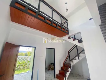 RUMAH 2 LANTAI DI SUMBERARUM MOYUDAN SLEMAN