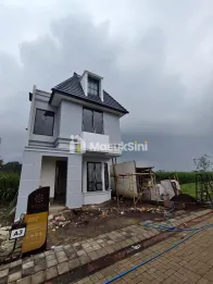 RUMAH 2 LANTAI LOKASI ARJOWINANGUN MALANG
