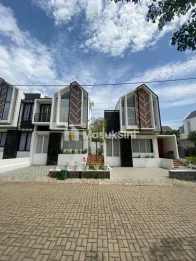 RUMAH 2 LANTAI LOKASI CLUSTER TENGAH KOTA MALANG
