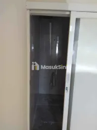 RUMAH 2 LANTAI LOKASI STRATEGIS SAMPING SMKN 11 MALANG