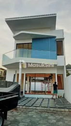 RUMAH 2 LANTAI MEWAH DAN NYAMAN