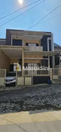 RUMAH 2 LANTAI SIAP HUNI DI TUNGGUL WULUNG KOTA MALANG DEKAT CAMPUS² TERNA