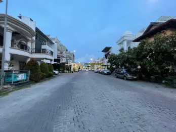 Rumah 2,5 Tingkat Dijual di Komplek Cemara Asri - Medan Jalan Rajawali