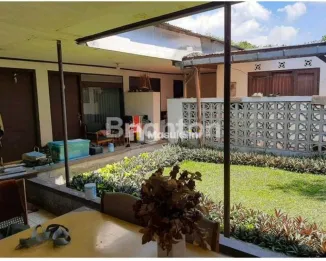 RUMAH ASRI TERAWAT TENGAH KOTA BANDUNG COCOK