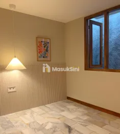 Rumah baru bebas banjir super strategis di rawamangun jakarta timur