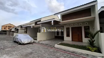 RUMAH BARU DALAM CLUSTER DI KALASAN, SLEMAN