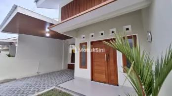 RUMAH BARU DALAM CLUSTER DI KALASAN, SLEMAN