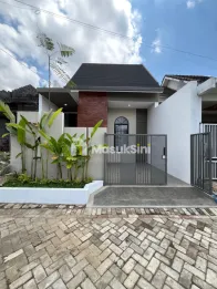RUMAH BARU TIPE TROPIS SIAP HUNI