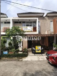 RUMAH BARU TOWN HOUSE PAMOYANAN RAPI DAN TERAWAT SIAP HUNI