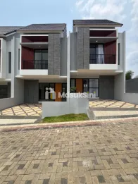 Rumah Casablanca Cemorokandang Kota Malang