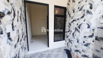 Rumah di Lebak Surabaya