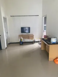 RUMAH HOOK 2 LANTAI SIAP HUNI