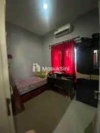 RUMAH HOOK 2 LANTAI SIAP HUNI