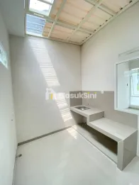 RUMAH HUNIAN MODERN MINIMALIS TLOGOWARU