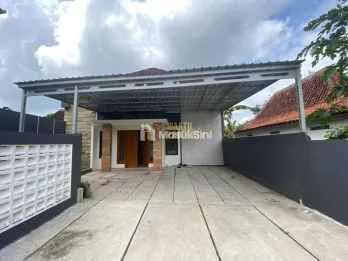 RUMAH INDAH SIAP HUNI, TANAH LUAS DI WIDODOMARTANI