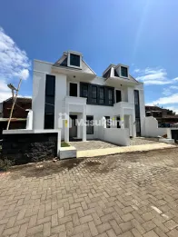 Rumah Jalan LA Sucipto Blimbing Kota Malang