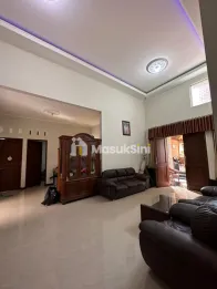 RUMAH & JOGLO FULL JATI, 5 MENIT KE KAMPUS UII DI SLEMAN