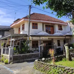 RUMAH KOS FULL PENGHUNI  LOKASI SAWOJAJAR 1