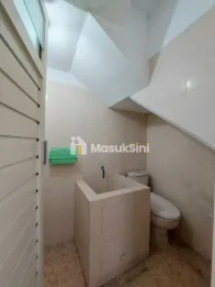 RUMAH KOST SIAP HUNI LOKASI SIGURA-GURA KOTA