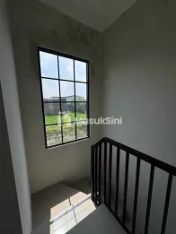 RUMAH MEWAH AMERICAN CLASSIC SUKUN